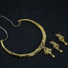 Gold Plated Necklace Set With Multiple Stones