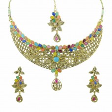 Gold Plated Multicolor  Kundan Necklace Set With Maang Tikka